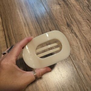 Teleties Cream Hair Clip